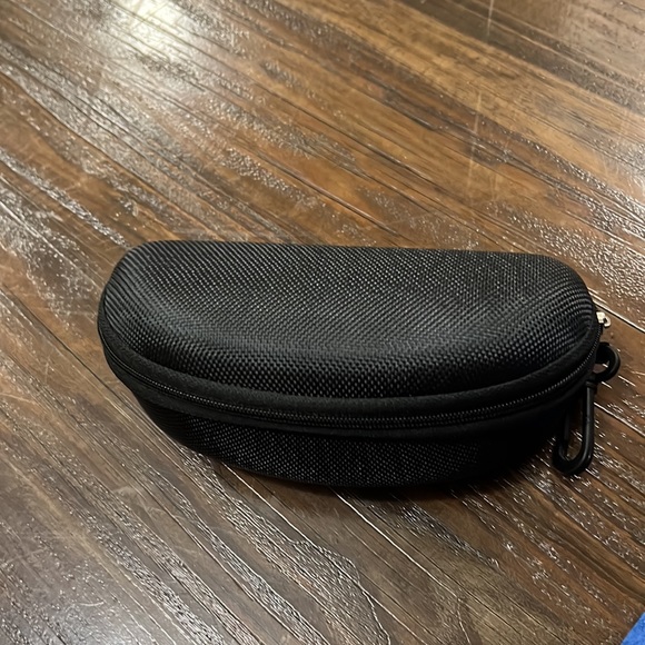 Oversized Multi-Color Rhinestone Fashion Sunglasses - Picture 12 of 12